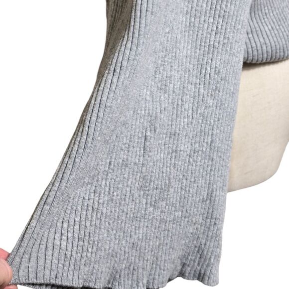 Urban Outfitters Cropped Gray Rib Knit Y2K Henley Style Bell Sleeve Sweater Top - Picture 5 of 7